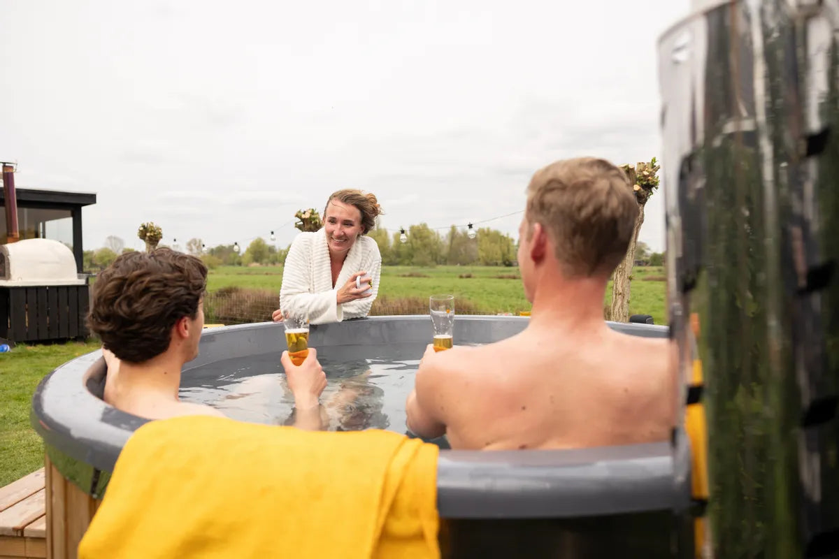 Houtgestookte hottub Intern met filteraansluiting - rond - 3-4 personen - Grijs