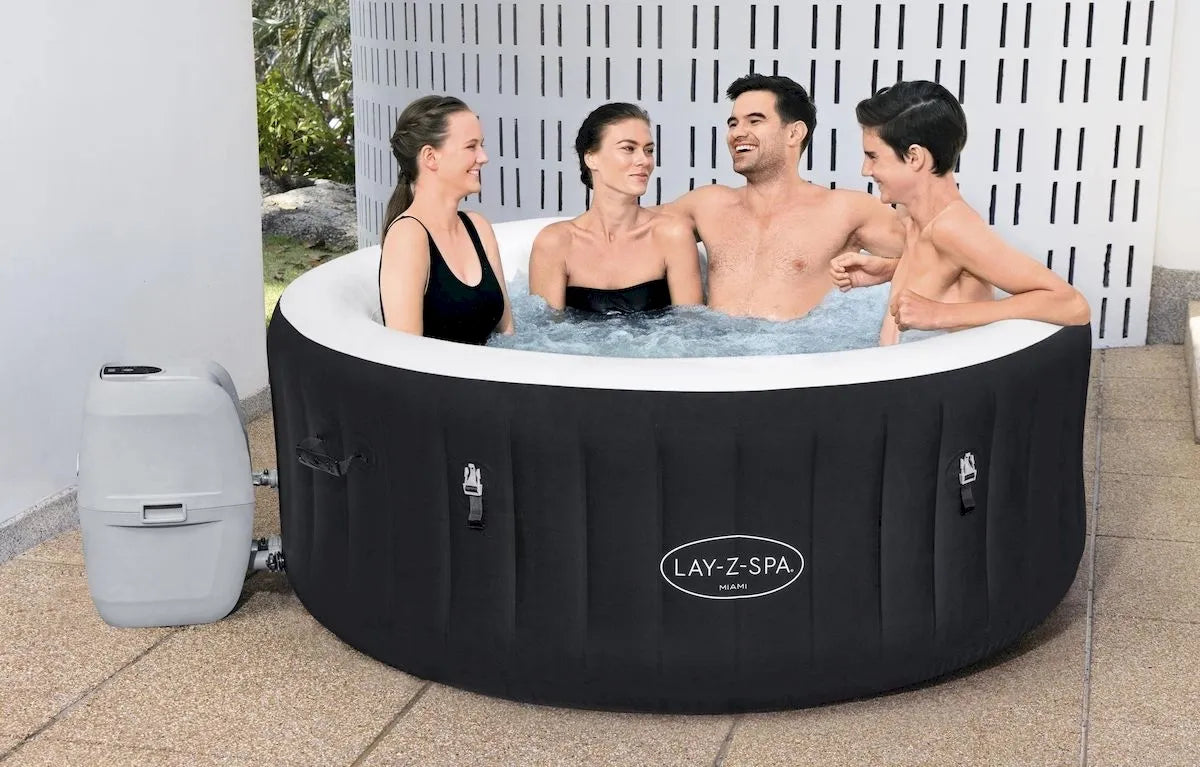 Lay-Z Spa Miami AirJet opblaasbare spa met isolerende beschermhoes - 4 persoons